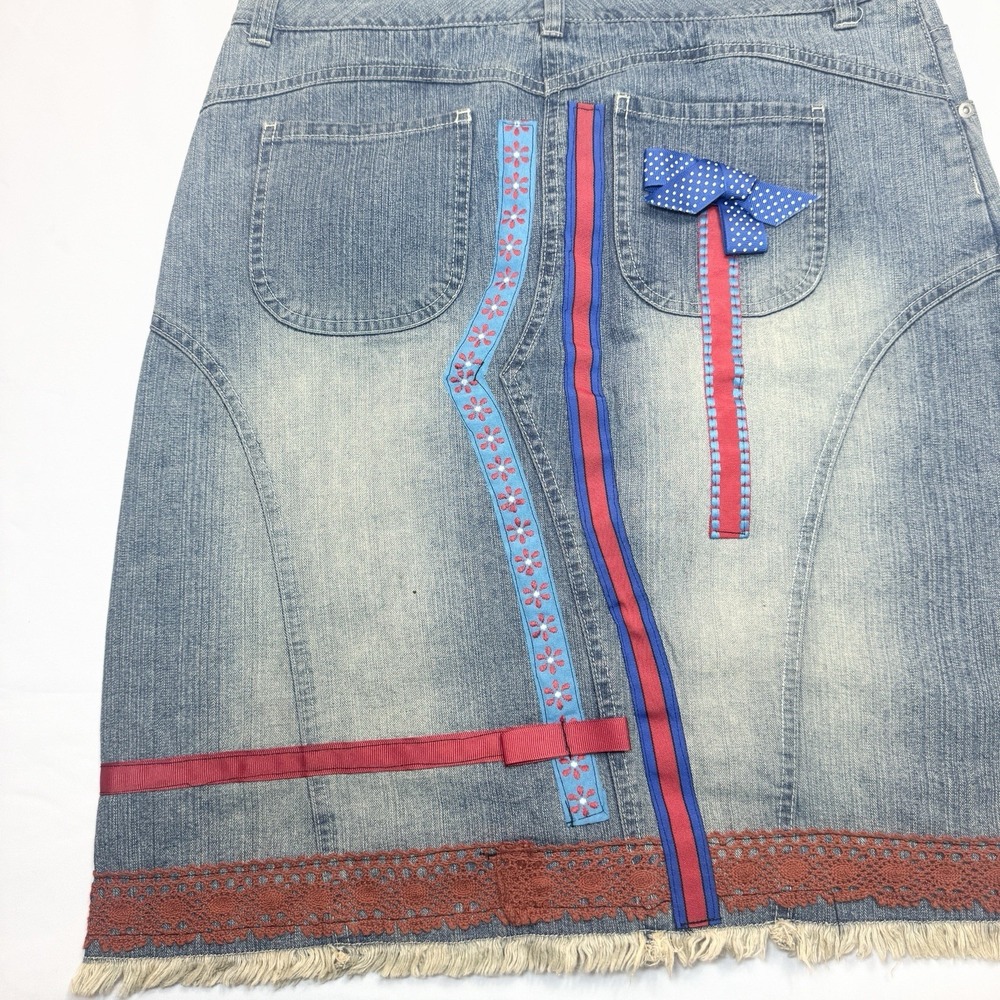 Vintage Upcycled Denim Patchwork Skirt Womens 8 Jean Indie Cowgirl Western Boho - Picture 6 of 9